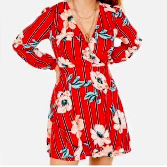 Express Red Floral Skater Dress Size Large - Picture 1 of 8